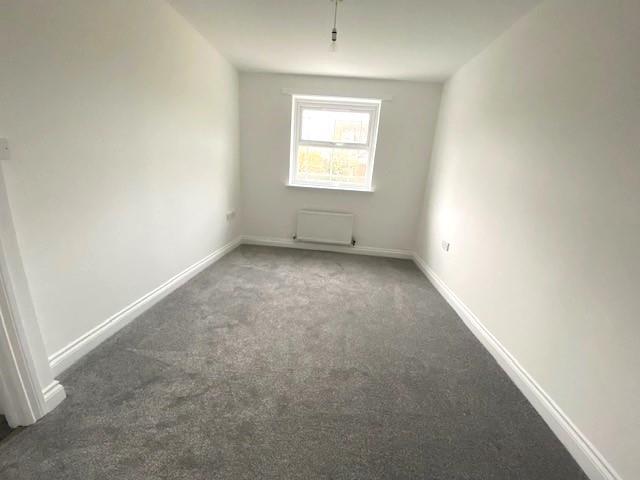 17 Drifters drive bedroom.jpg