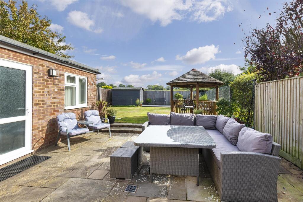 14 Fleming Way, TN10 4RU 021.jpg