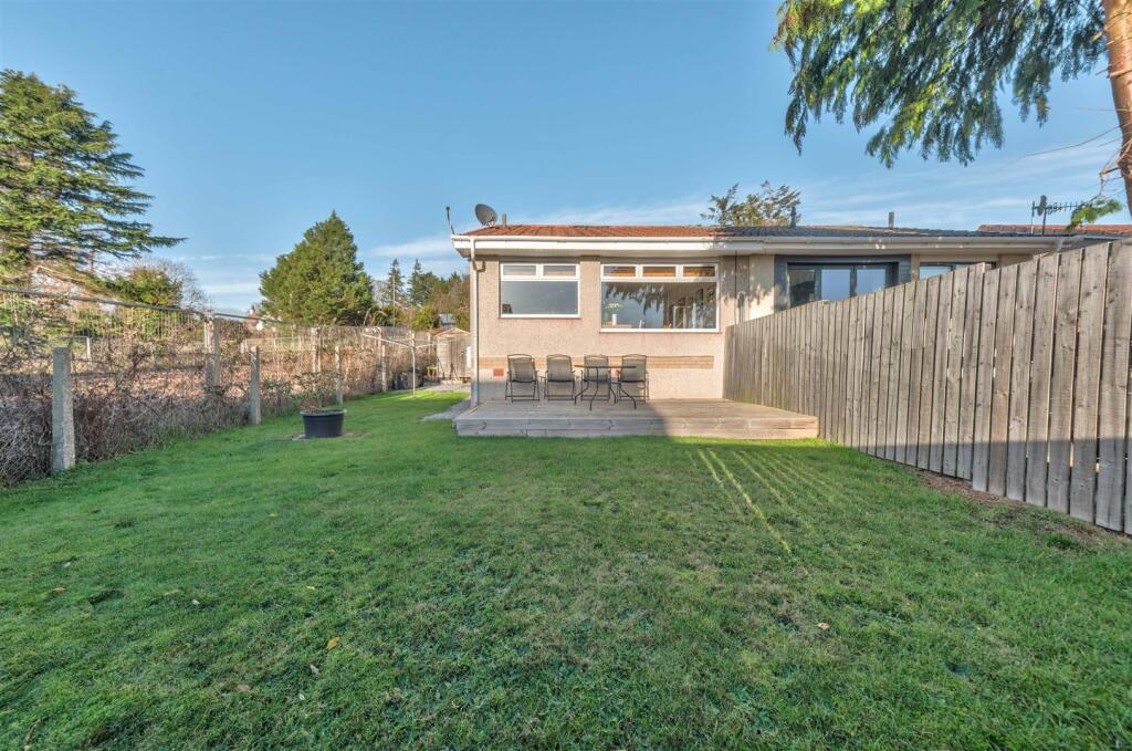 31 Millhall Crescent Dundee-15.JPG