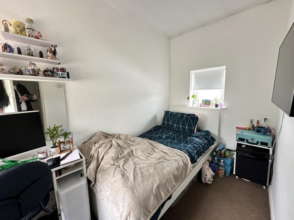 BED 4