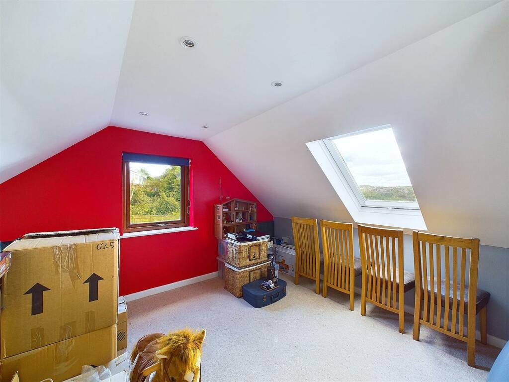 Fifth Bedroom
