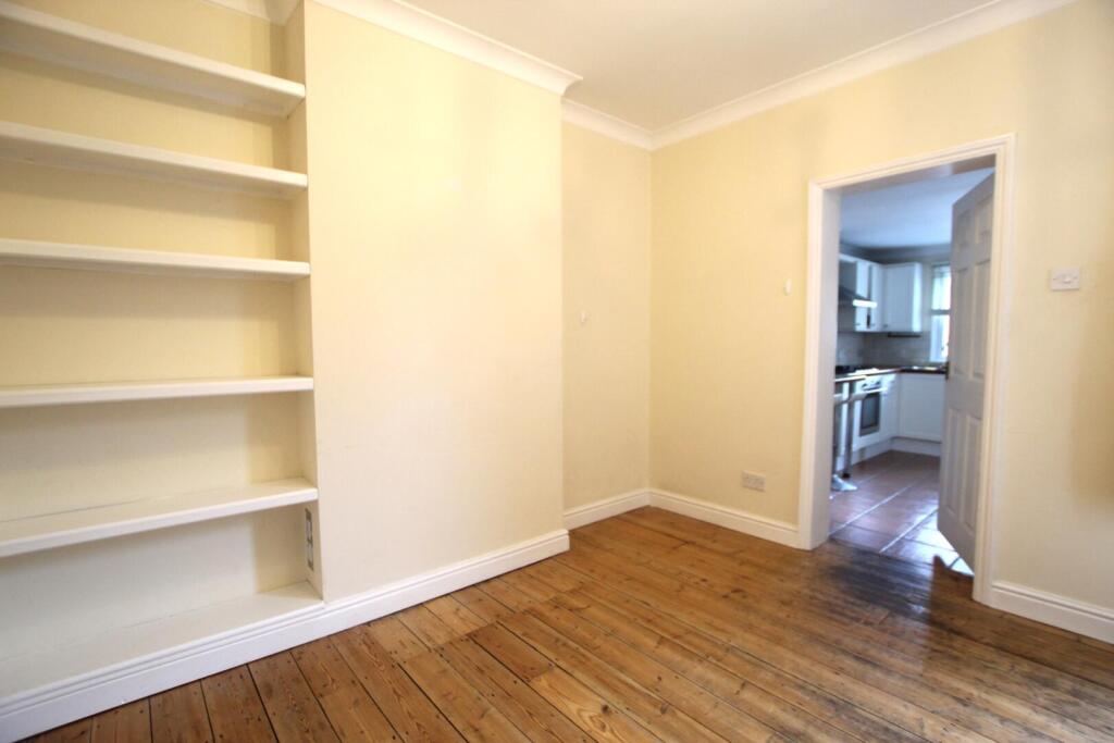Dining room.JPG
