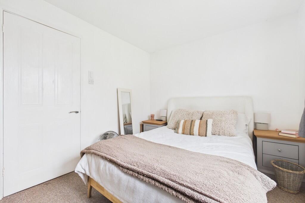 CAM01085G0-PR0612...