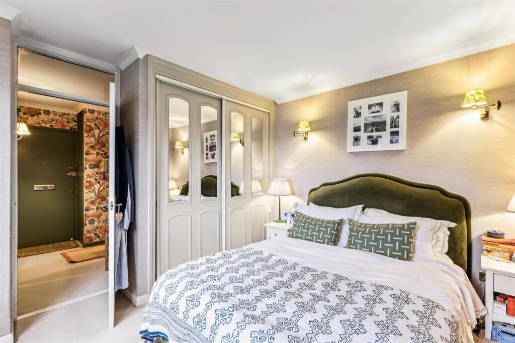 St. Andrews Court, W4 - FOR SALE