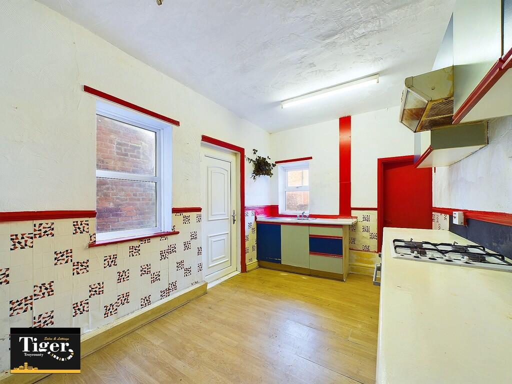 CAM02176G0-PR0471...