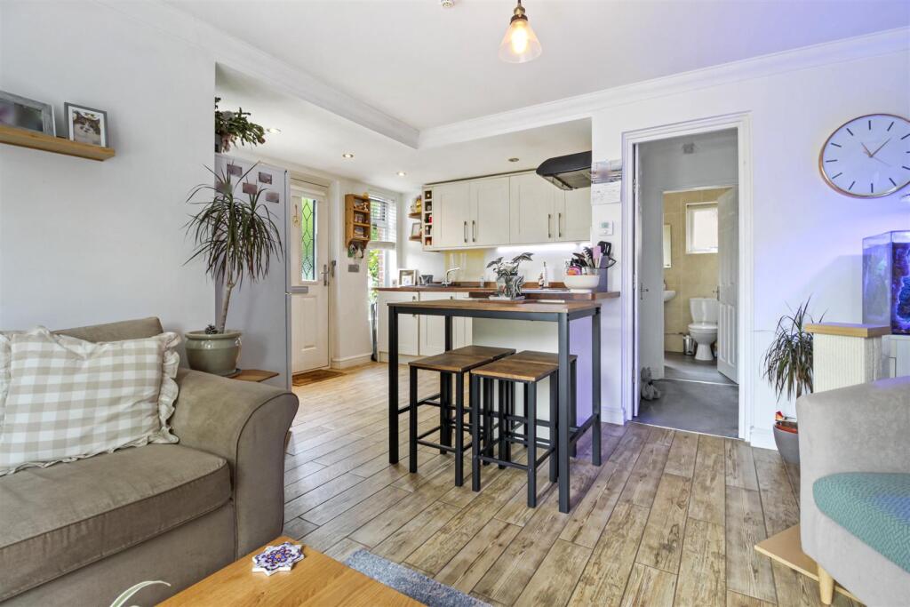 Bulkington Avenue, 41_11.JPG