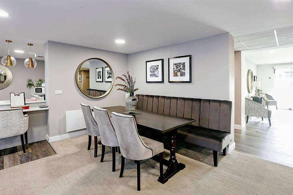 Homeowners Lounge