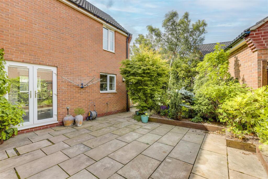 IMG_3704-IMG_3708 copy.jpg