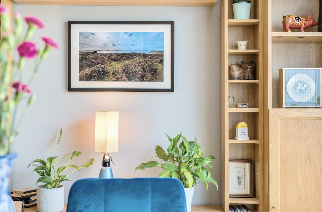 1301832-16-684048...