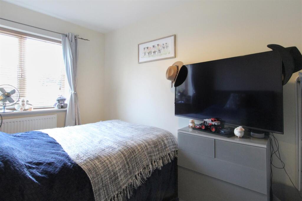 Bed-2.jpg