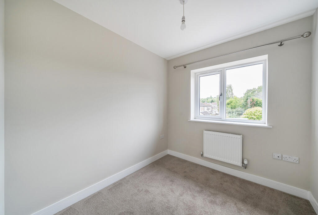 1348363-18-68bb01...