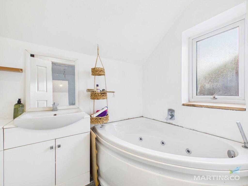 CAM03111G0-PR0425...