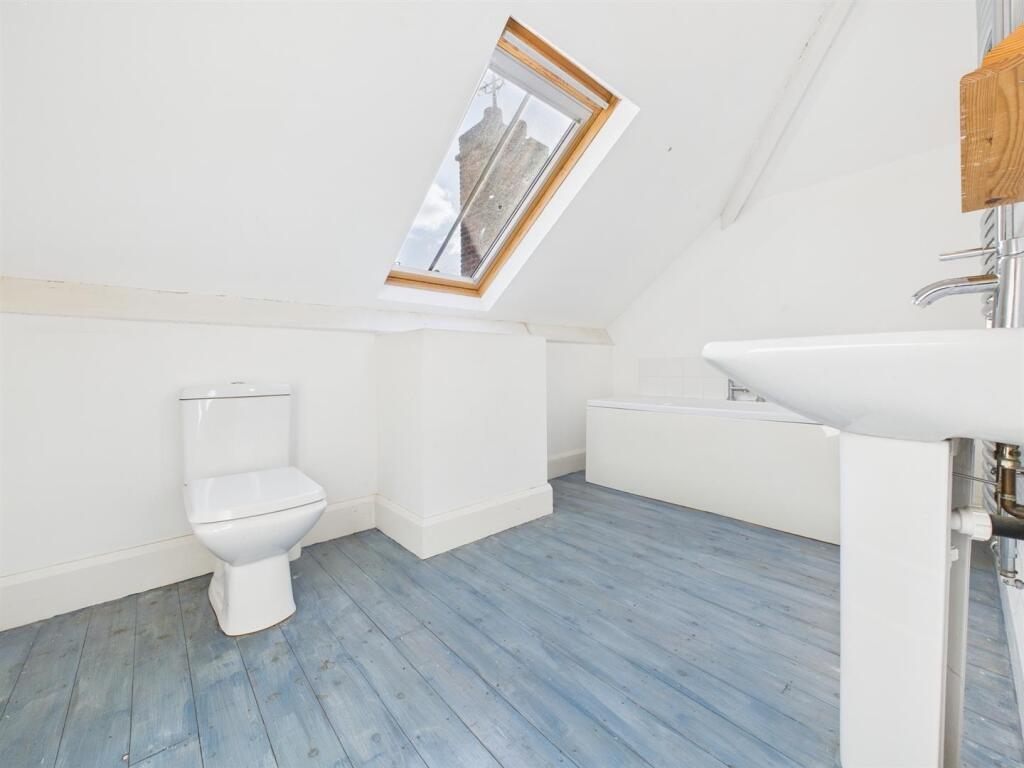 En Suite:
