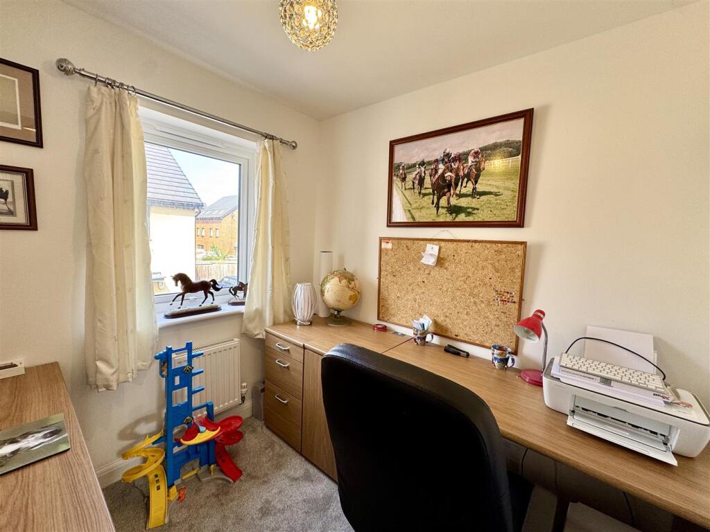 BEDROOM 3