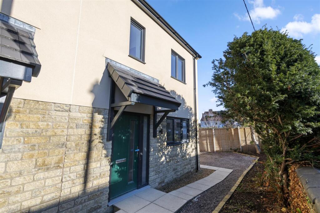 Brand New Three Bedroom Semi-Detached Home On Lodway, Pill.