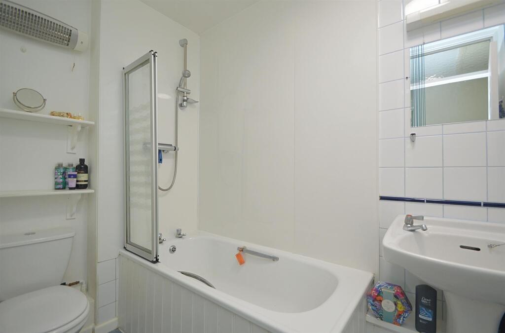 resizedBathroom.jpg
