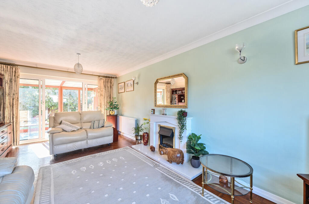 1348387-17-68bb10...