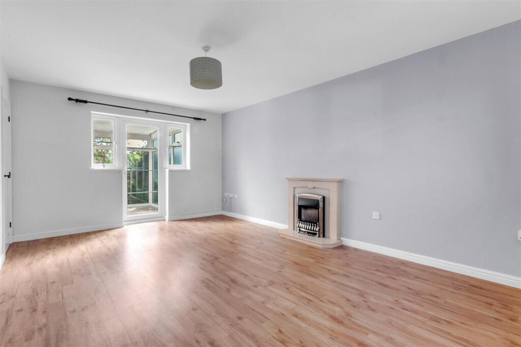 Sitting Room 2.jpg