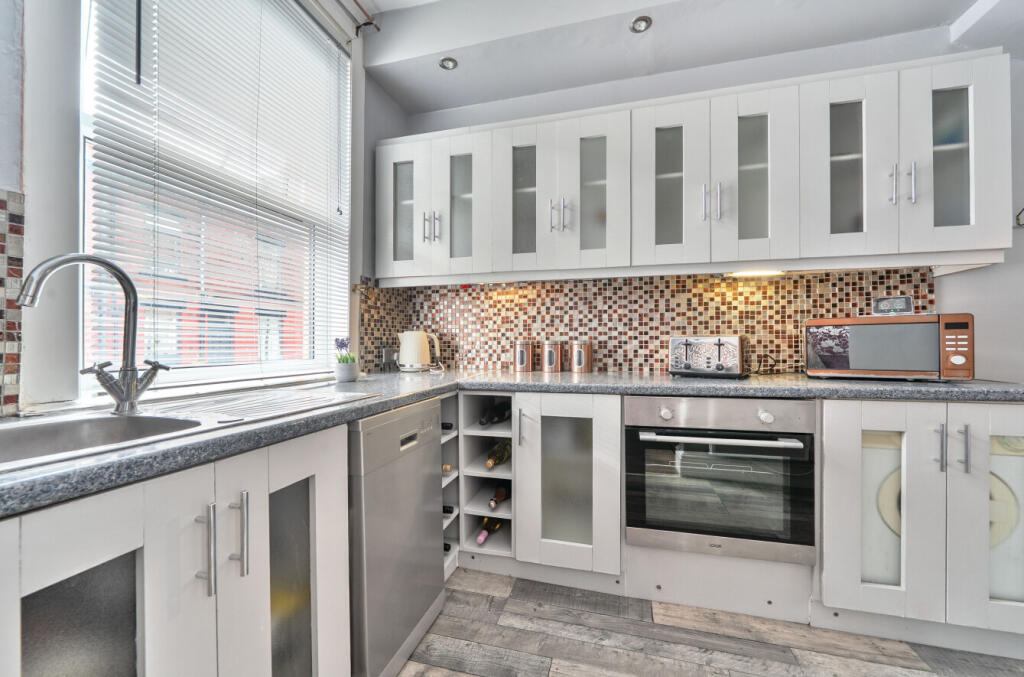 1328651-9-6887456...