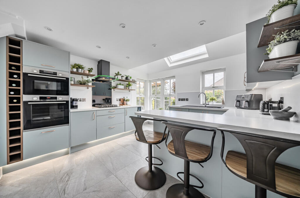 1305061-2-684b0fc...