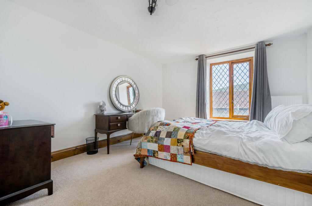 1281793-51-682732...