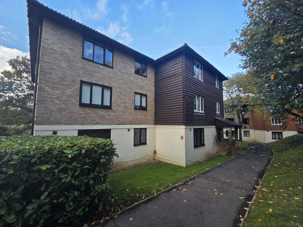 Fairbairn Close, Purley, CR8 4