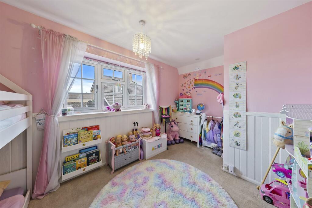 BumbleCottageWeb25.jpg