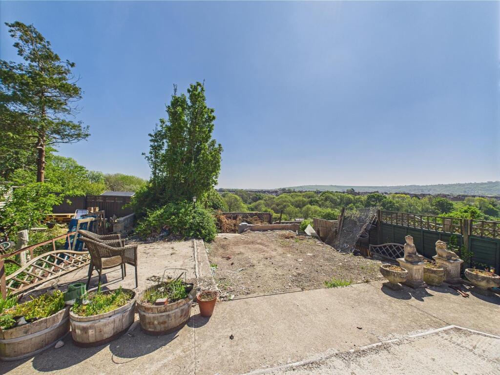 11 - Semi-detached house for Auction, Bishopsworth