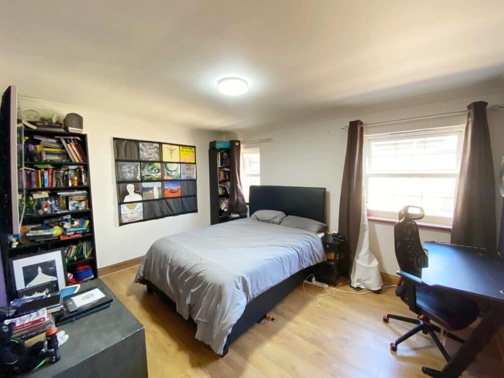 BEDROOM 4