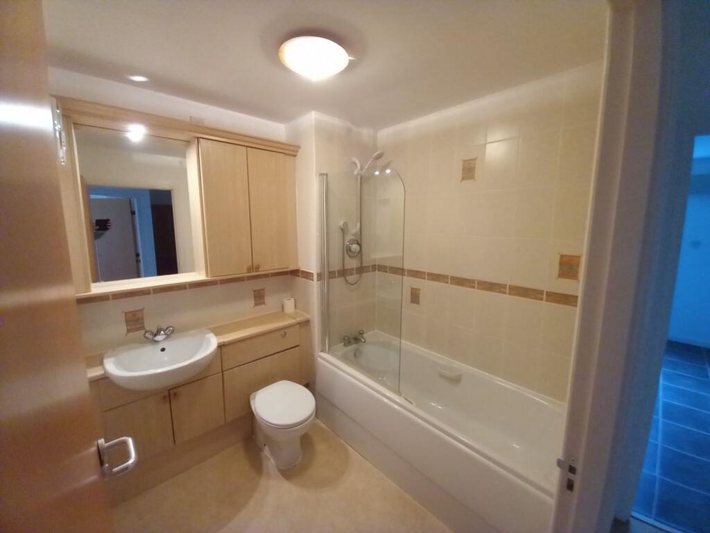 Bathroom (1)