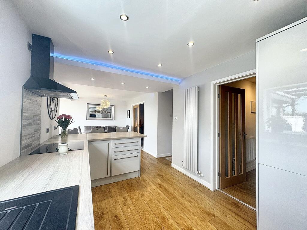 Kitchen / Diner / Living Area