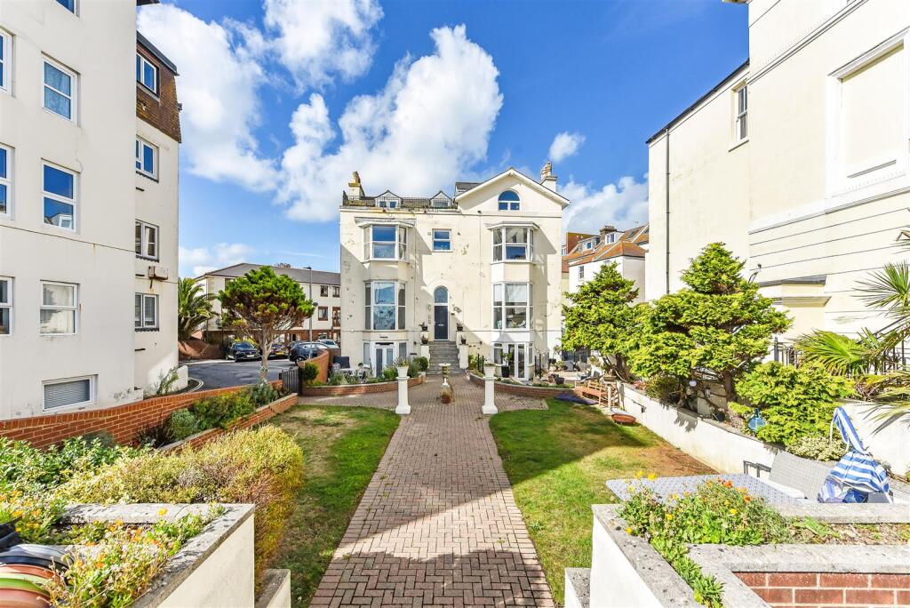Front Garden.jpg