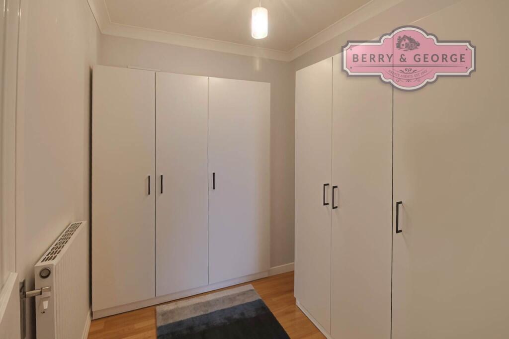 DRESSING ROOM