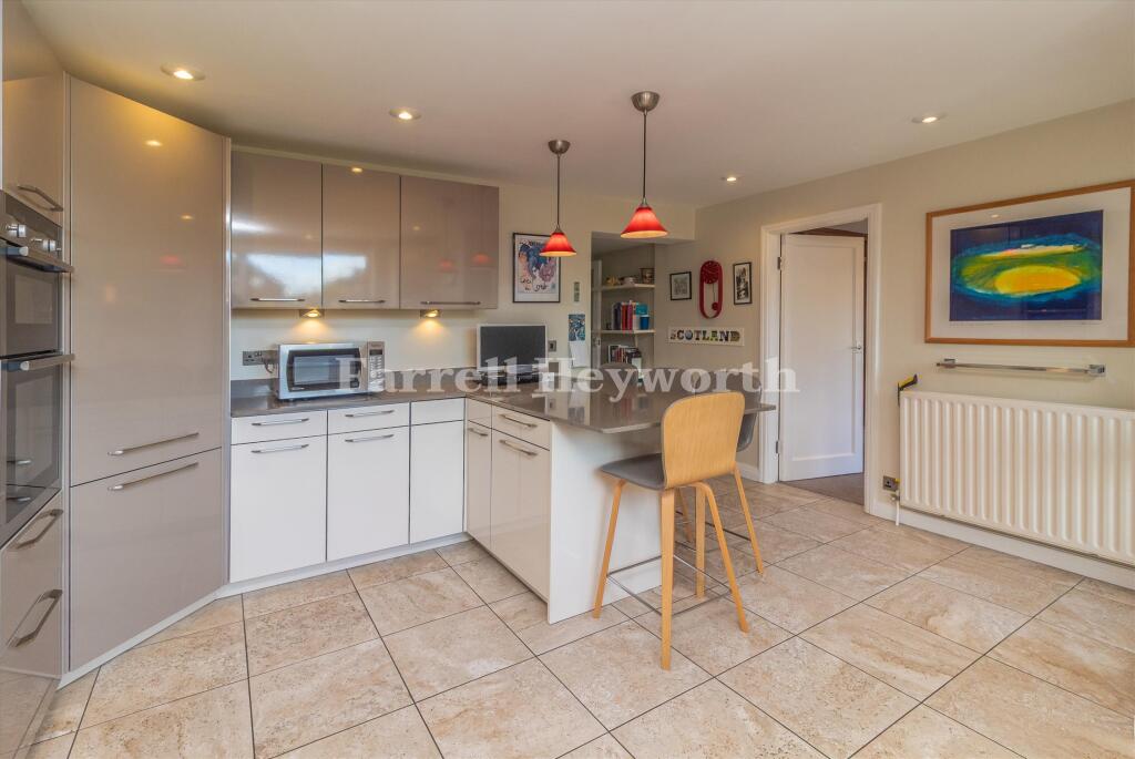 Breakfast Kitchen im