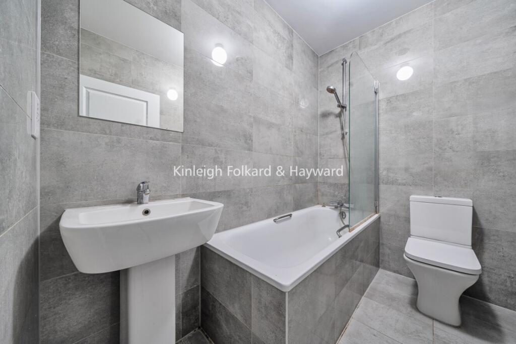 c851128d-4927-48e5-8