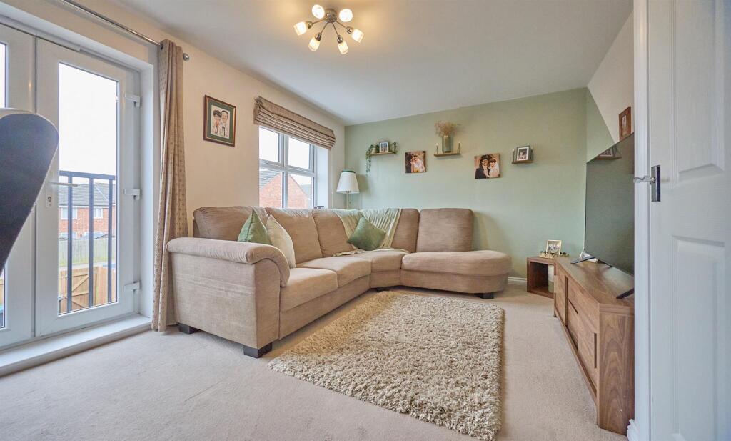 Sansome Drive  5.jpg