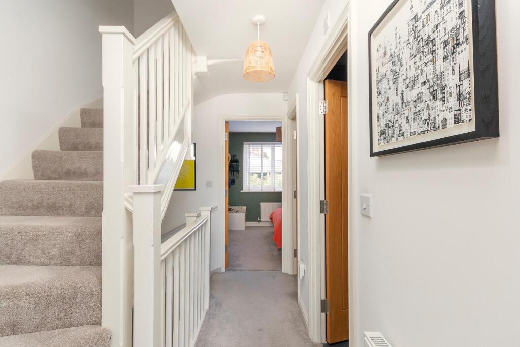 0S7FRBR - Landing B.jpg