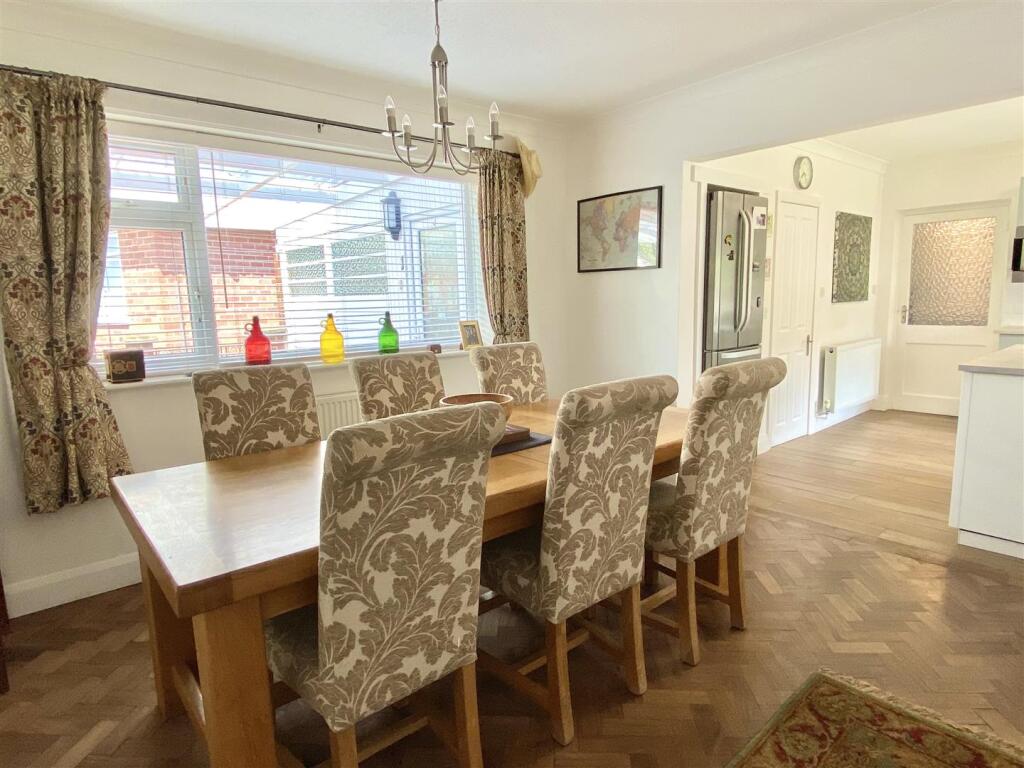 1 Cruckton Close-19.jpg