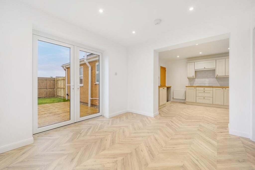 29 Oakwood Glade (Holbeach)-19