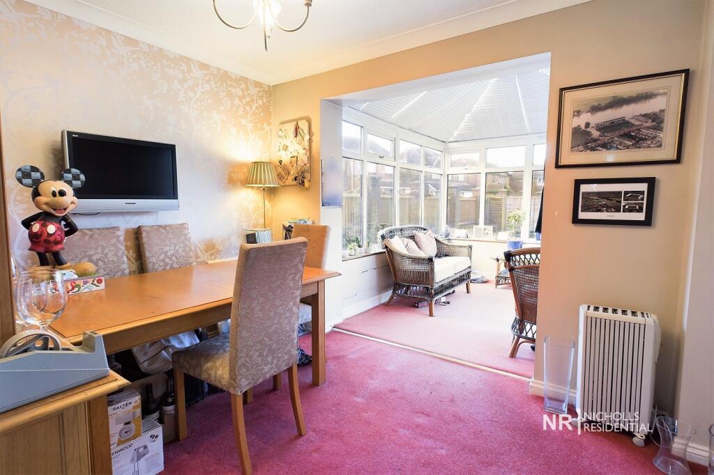 Dining Room Extra Photo