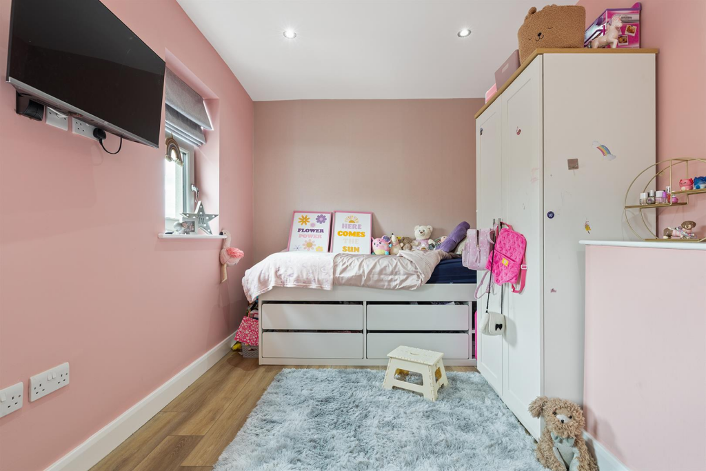 148 Quarmby Rd, Huddersfield 19_297.png