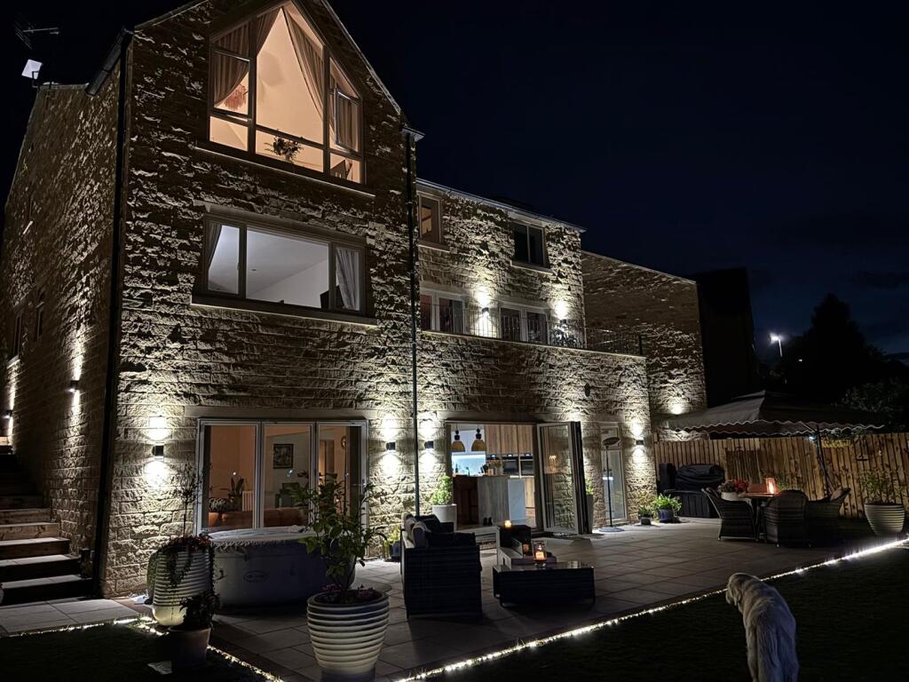 WhatsApp Image 2025-08-29 at 10.15.45 (12).jpeg