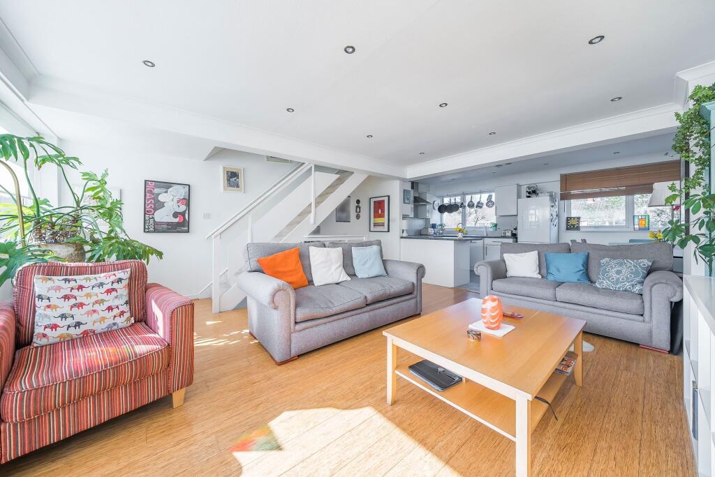 Lounge/Kitchen/Diner/Family Room