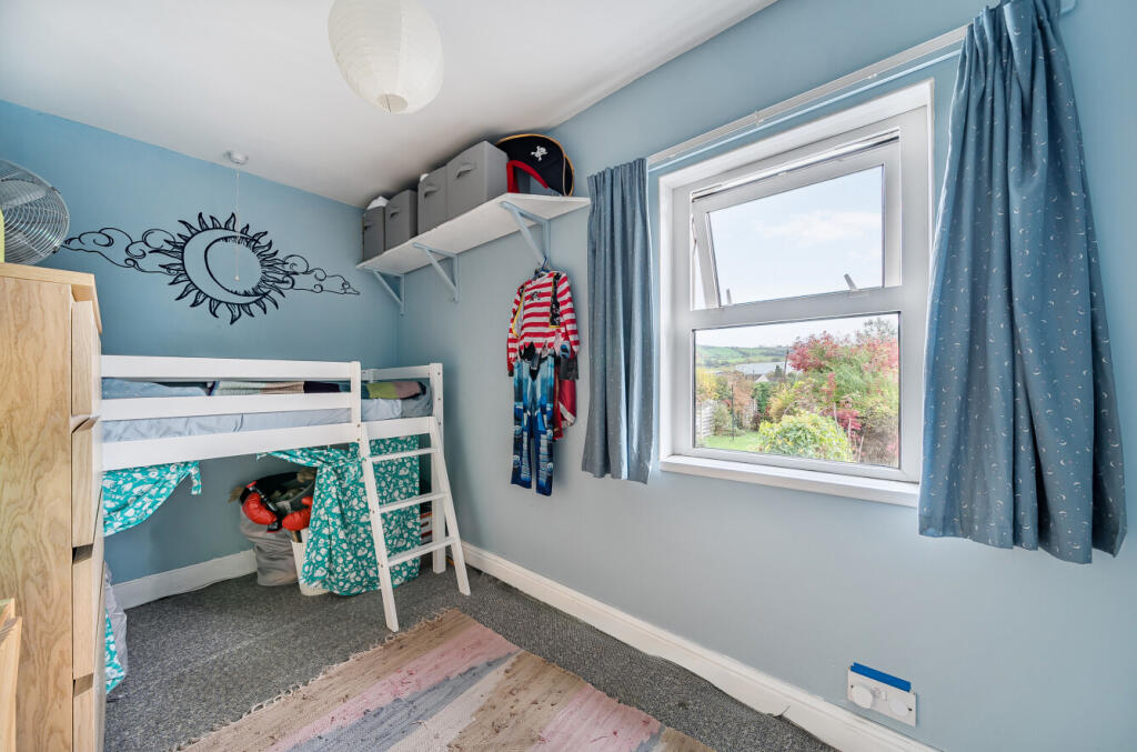 1370330-24-68f7e3...