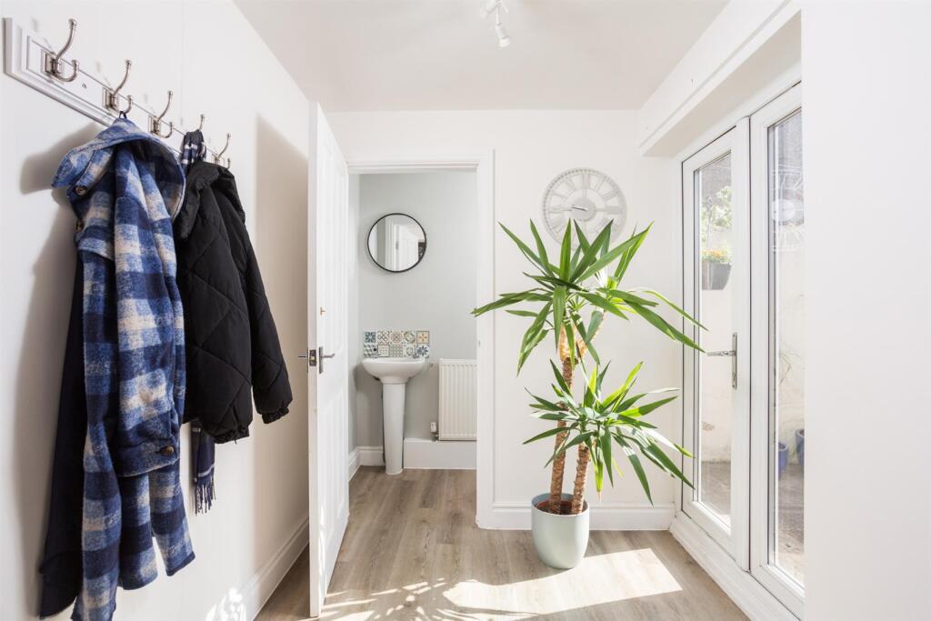 Rear Hallway &amp; WC