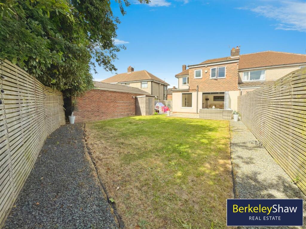 4c0016d2--4B37-A951-24401AC636A2-72256-000018199B4