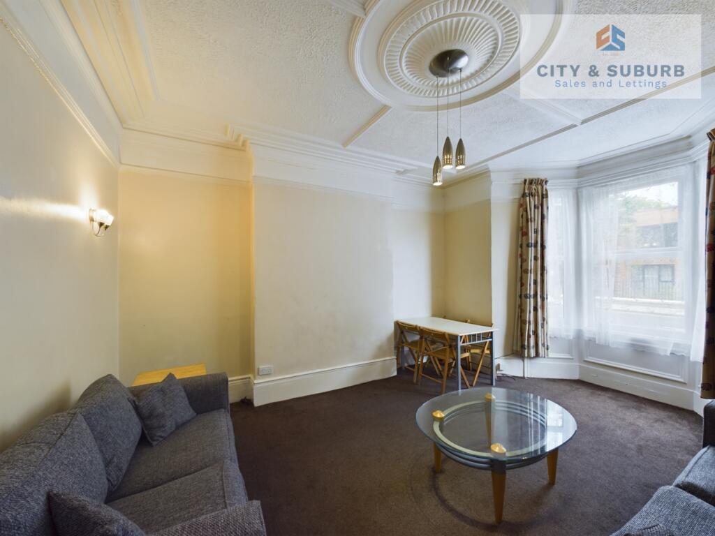 CAM01351G0-PR0107-STILL002