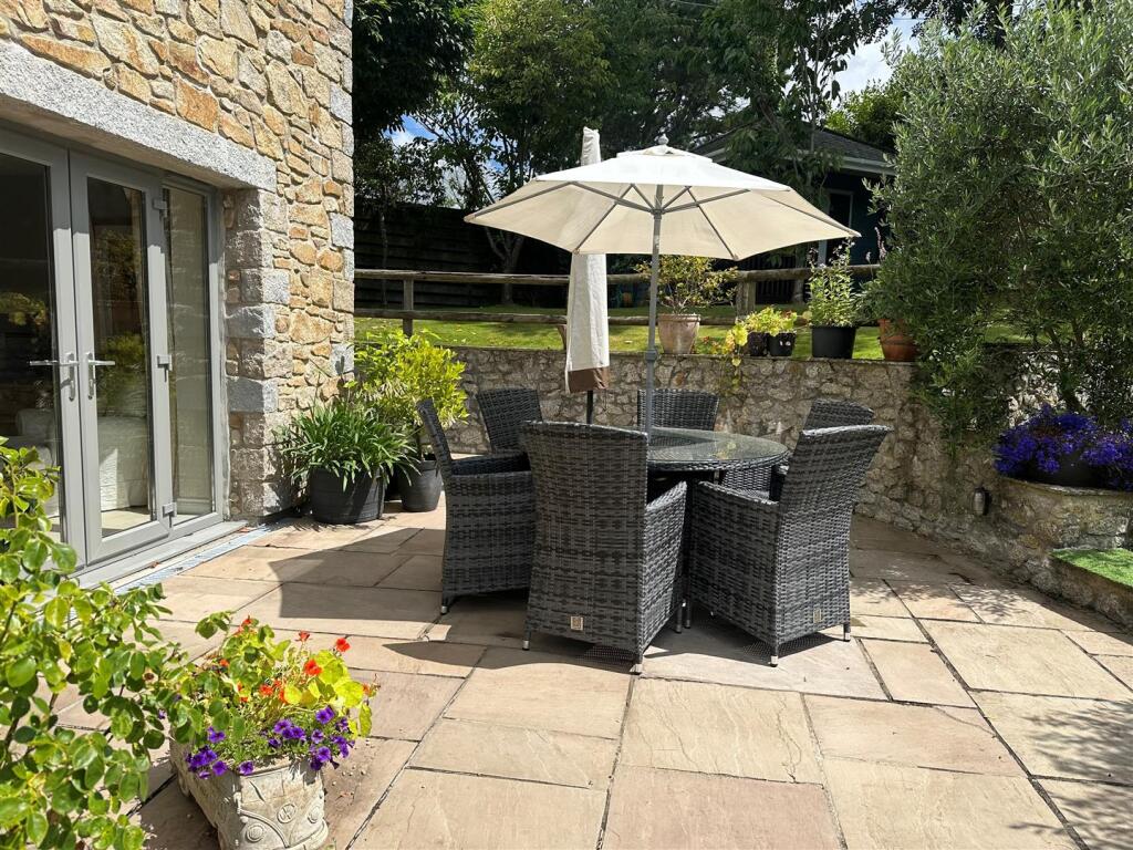 Front patio.jpg