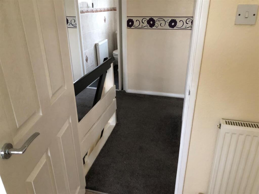 First Floor Landing.jpg