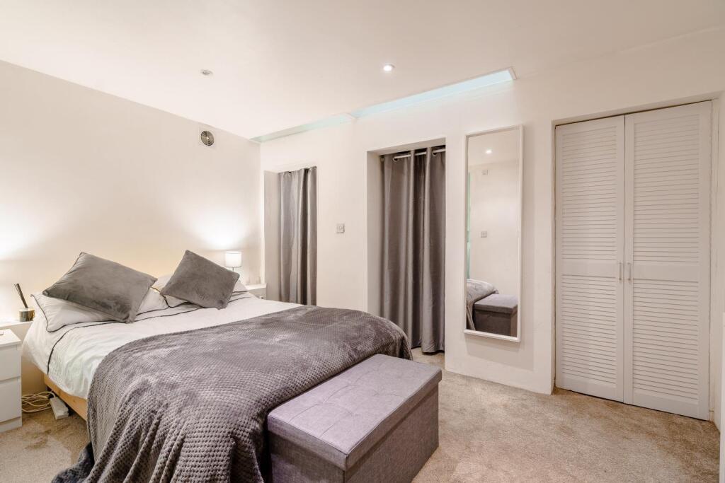 8407023-interior12-800.jpg